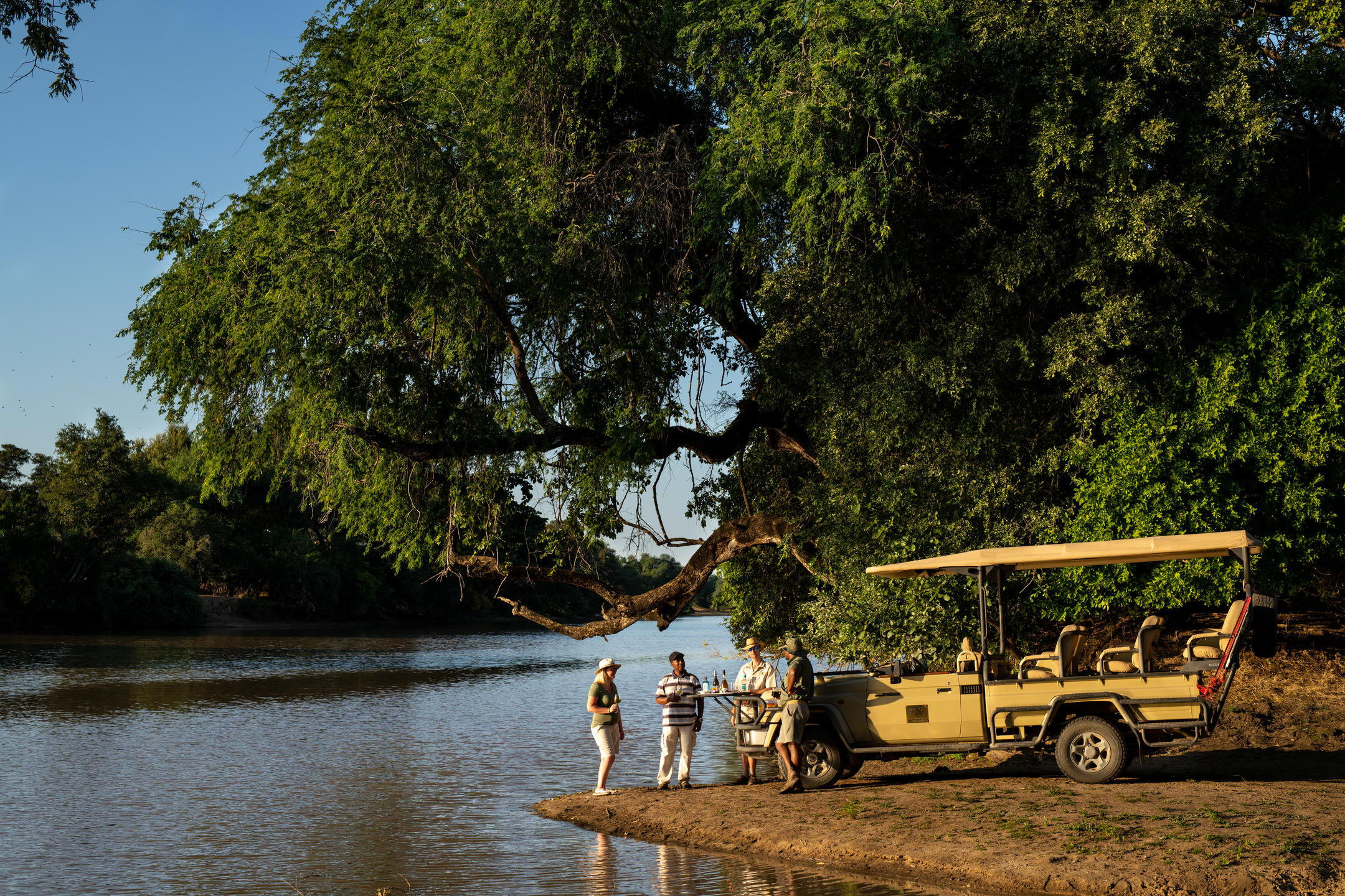 Mana River Camp thumbnail 6